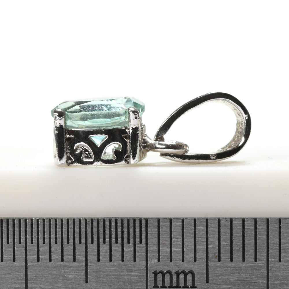 グリーンフローライト ペンダントトップ 8x6x6mm #PK025