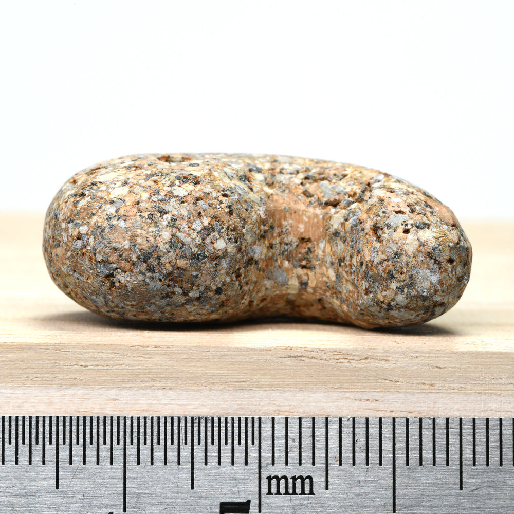 鎌倉石 勾玉 33x21mm #PK103