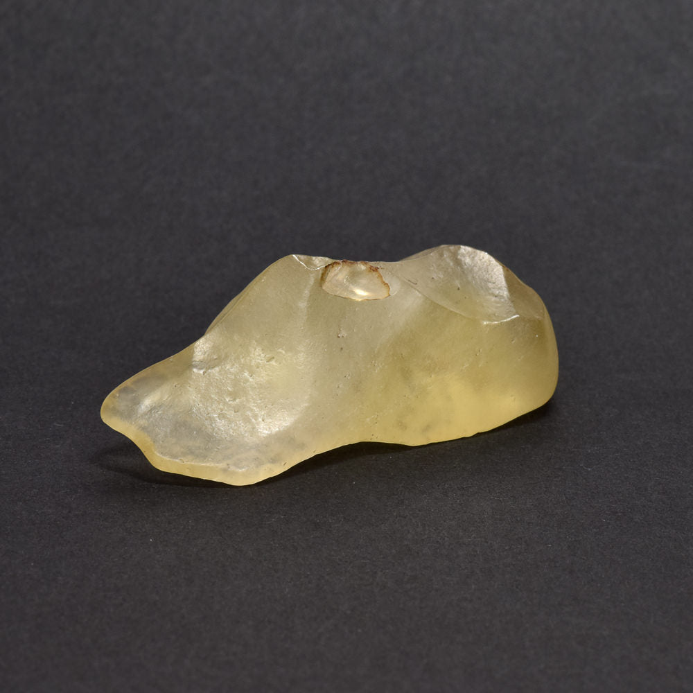 リビアングラス 原石 54.7x28.3x15.3mm #QK173