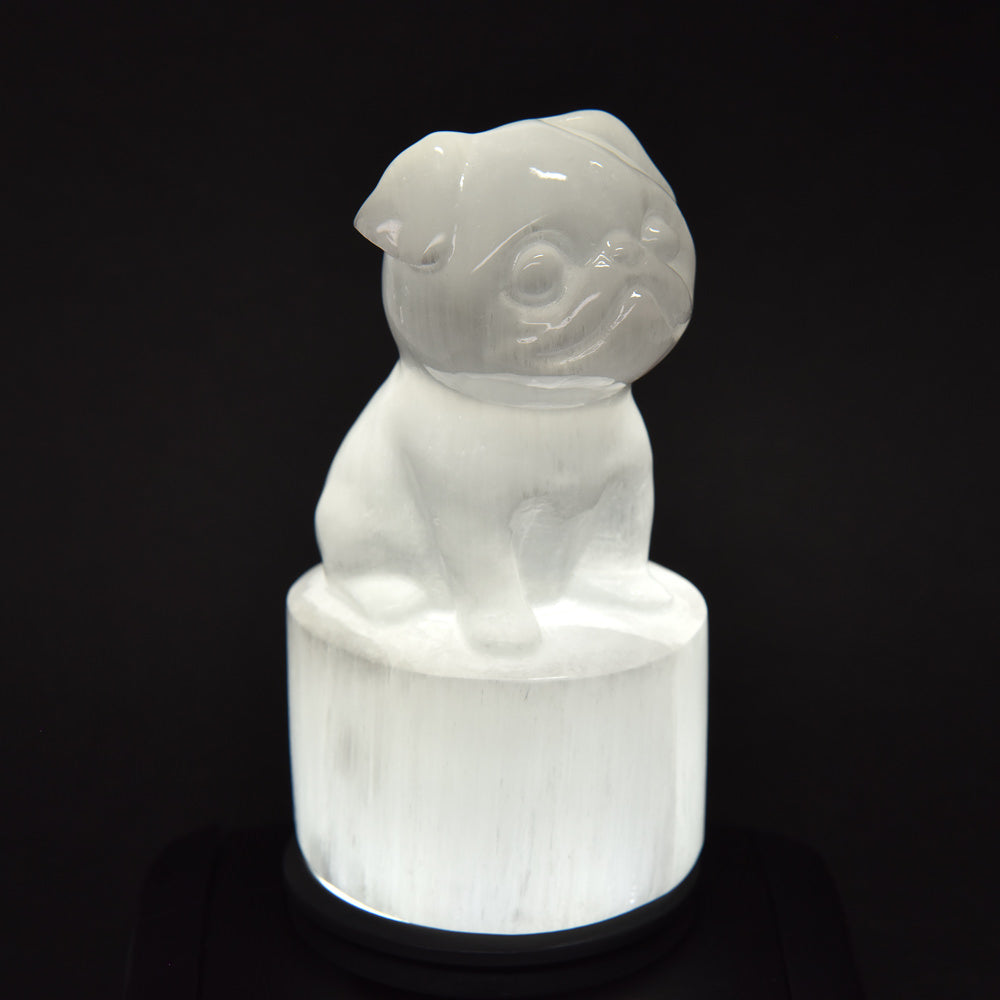 セレナイト「パグ犬」彫刻置物 89.3x48.4mm #QM232