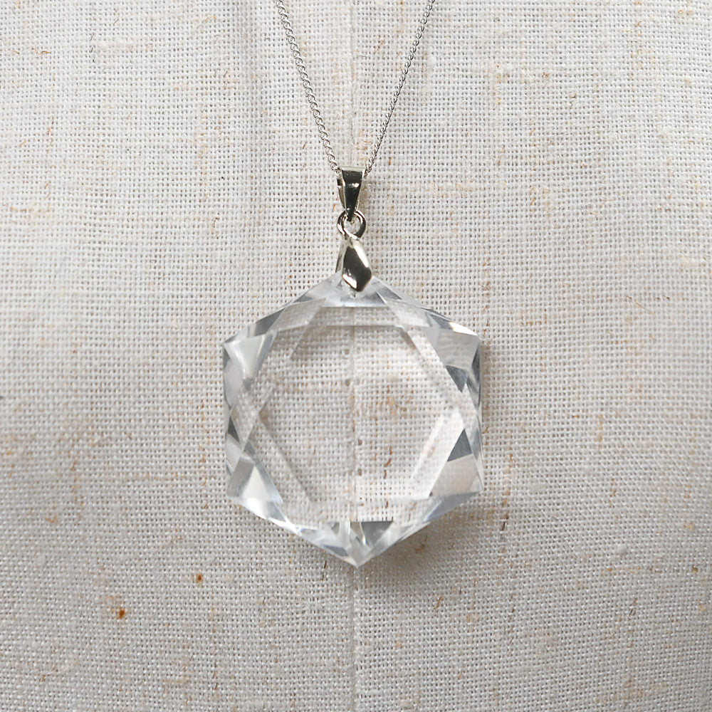 天然水晶 ペンダントトップ 30.5x26x10mm #RC243
