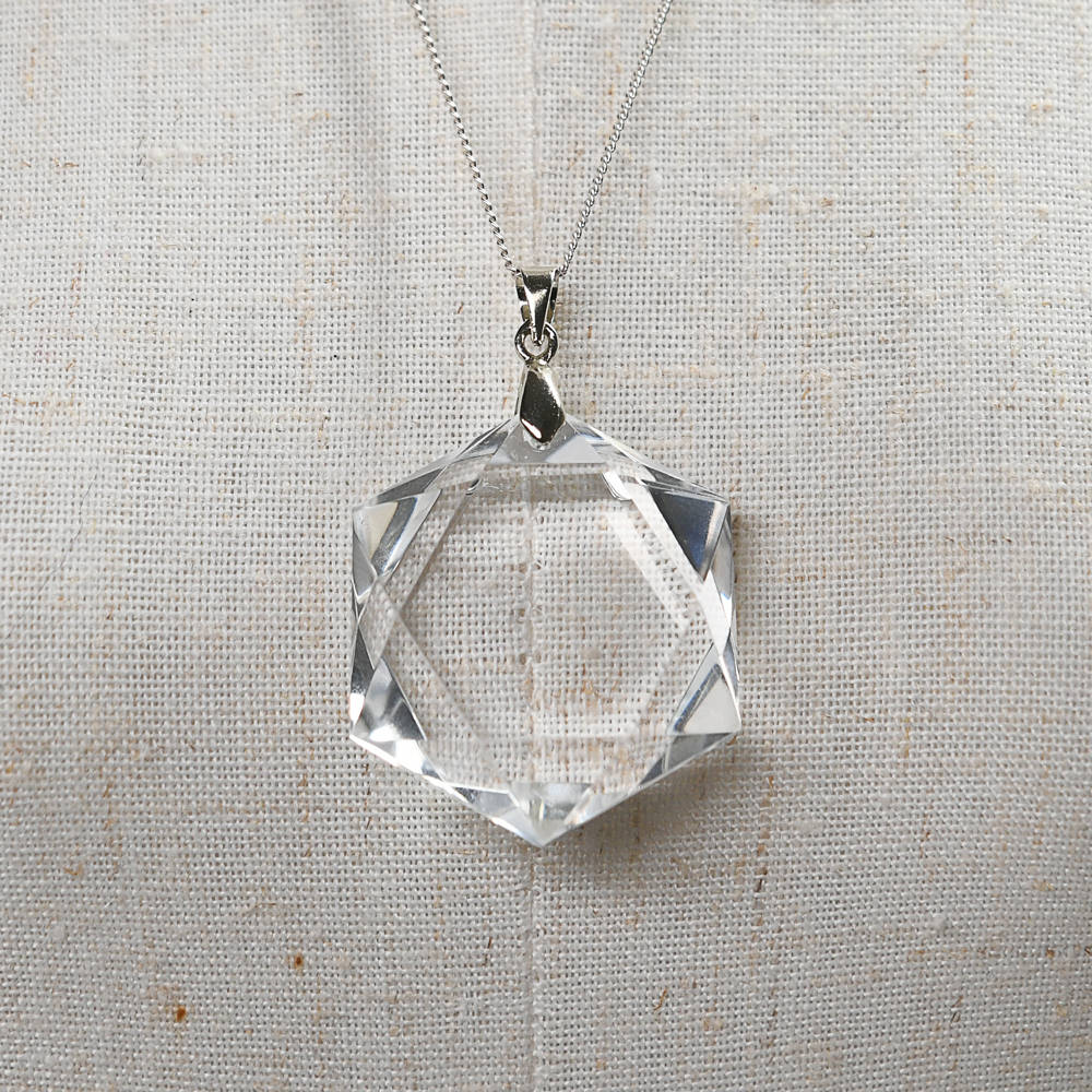天然水晶 ペンダントトップ 30x26x9.5mm #RC248