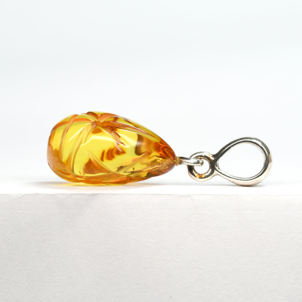 アンバー ペンダントトップ 30.7x13.5x10mm #SH053