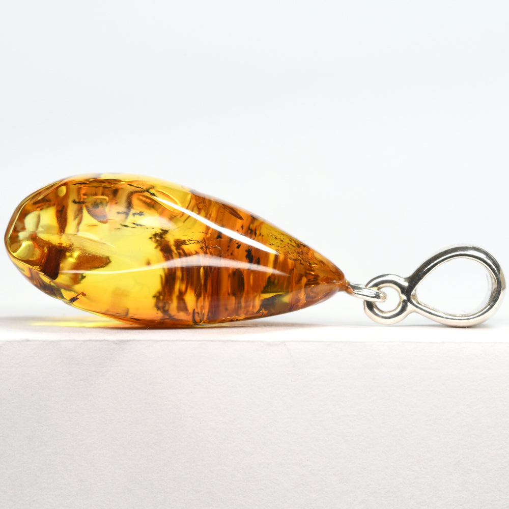 アンバー ペンダントトップ 41x16.8x12.2mm #SH055