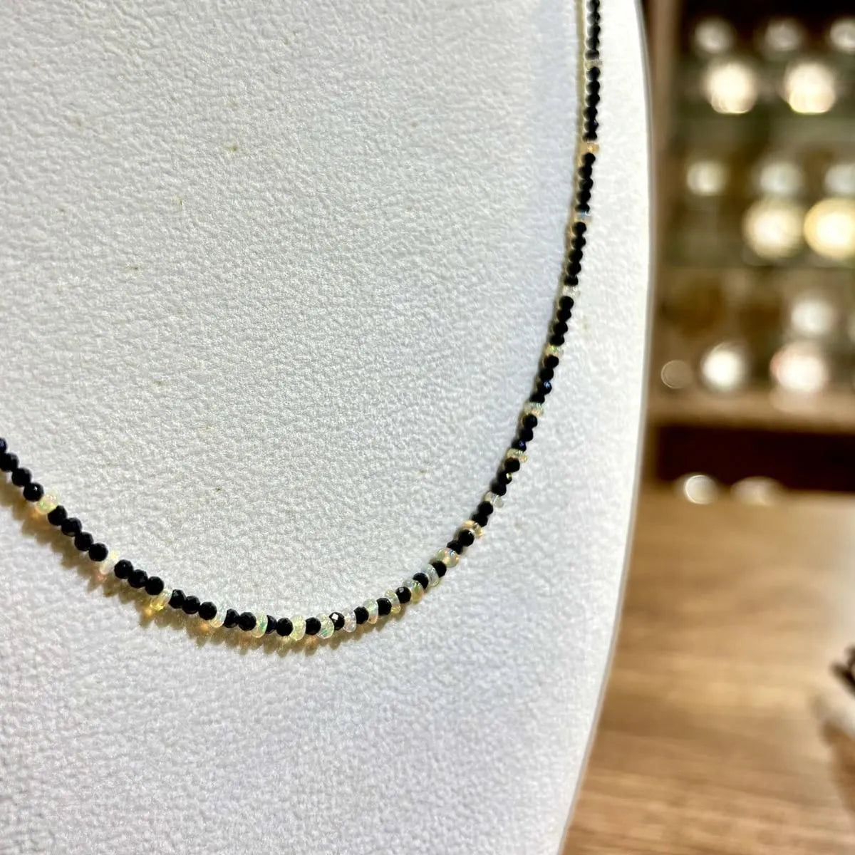 天然石ネックレス（オパール、ブラックスピネル） #RK075