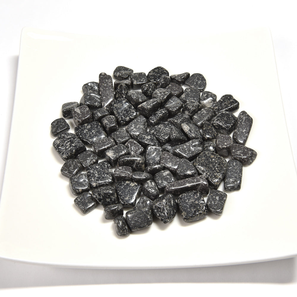 日本の石] 御嶽黒光真石 さざれ 100g #QA017 – premium stone gallery