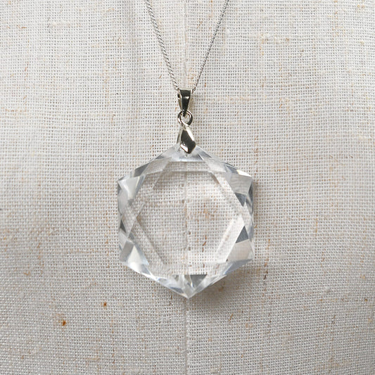 天然水晶  ペンダントトップ 30.5x26x10mm #RC243