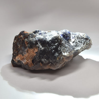 パキスタン産ブラックフローライト（赤色蛍光）原石 90x62x44mm #RJ198