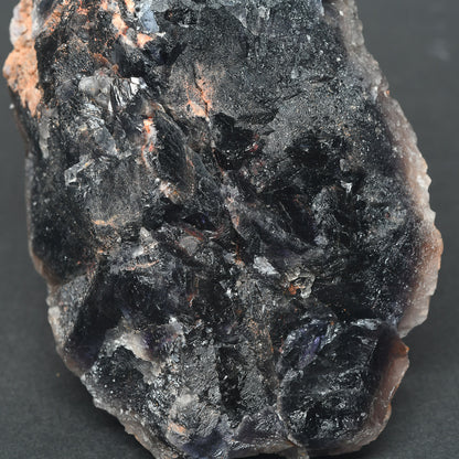 パキスタン産ブラックフローライト（赤色蛍光）原石 90x62x44mm #RJ198