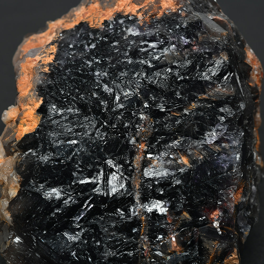 パキスタン産ブラックフローライト（赤色蛍光）原石 76x54x66mm #RJ199