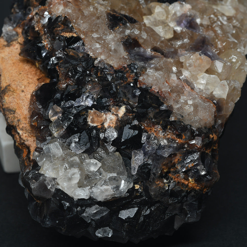 パキスタン産ブラックフローライト（赤色蛍光）原石 120x45x70mm #RJ200