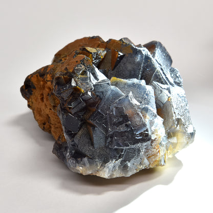 パキスタン産ブラックフローライト（赤色蛍光）原石 94x60x78mm #RJ204