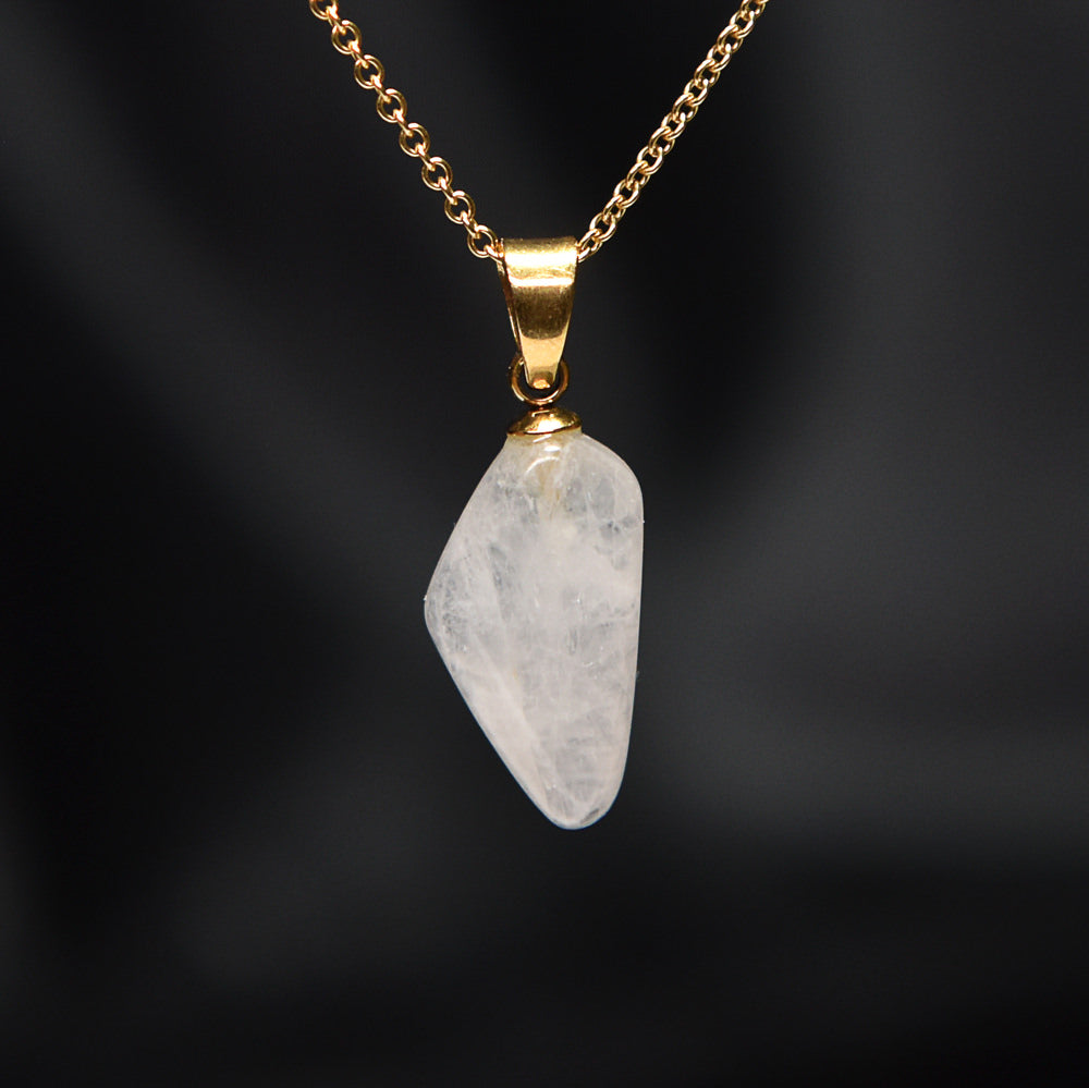 奈良県産 飛鳥桜水晶 ペンダントトップ 24x8.5x4.5mm #RJ237