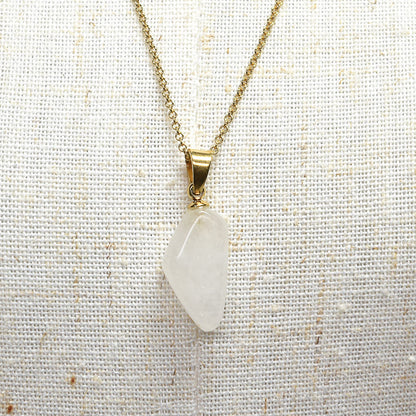 奈良県産 飛鳥桜水晶 ペンダントトップ 24x8.5x4.5mm #RJ237