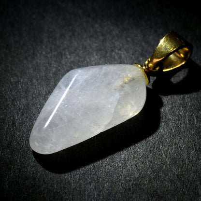 奈良県産 飛鳥桜水晶 ペンダントトップ 24x8.5x4.5mm #RJ237