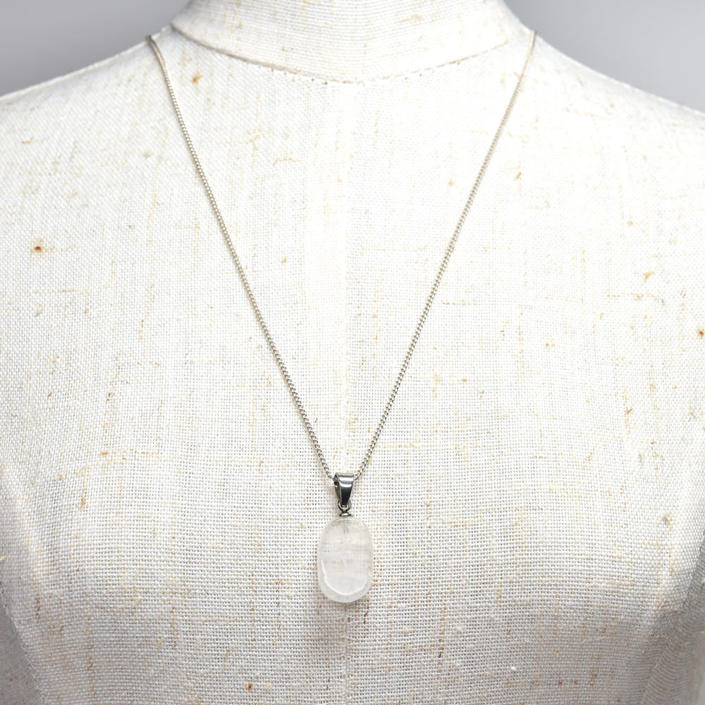 奈良県産 飛鳥桜水晶 ペンダントトップ 22x9.5x5.5mm #RJ238