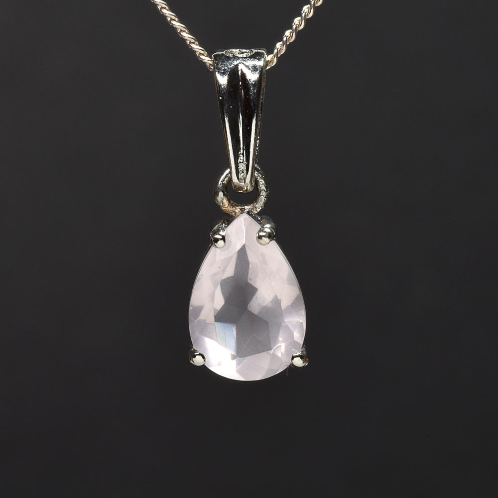 ローズクォーツ ペアシェイプ・カット SV925 ペンダントトップ 9.9x6.8mm #RL087