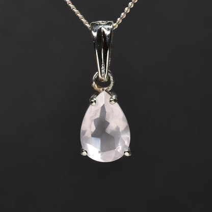 ローズクォーツ ペアシェイプ・カット SV925 ペンダントトップ 9.9x6.8mm #RL087