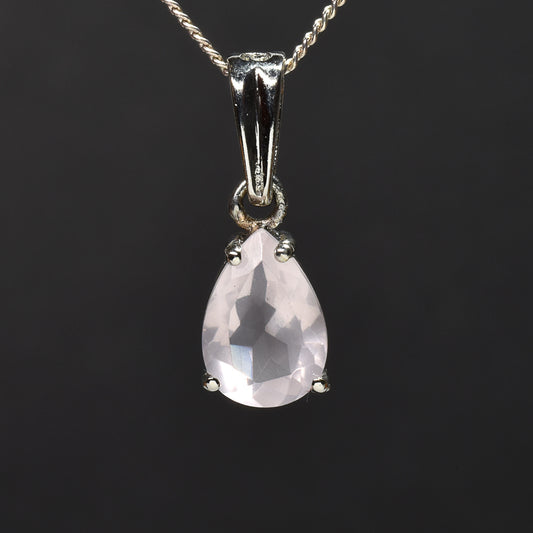 ローズクォーツ ペアシェイプ・カット SV925 ペンダントトップ 9.9x6.8mm #RL087