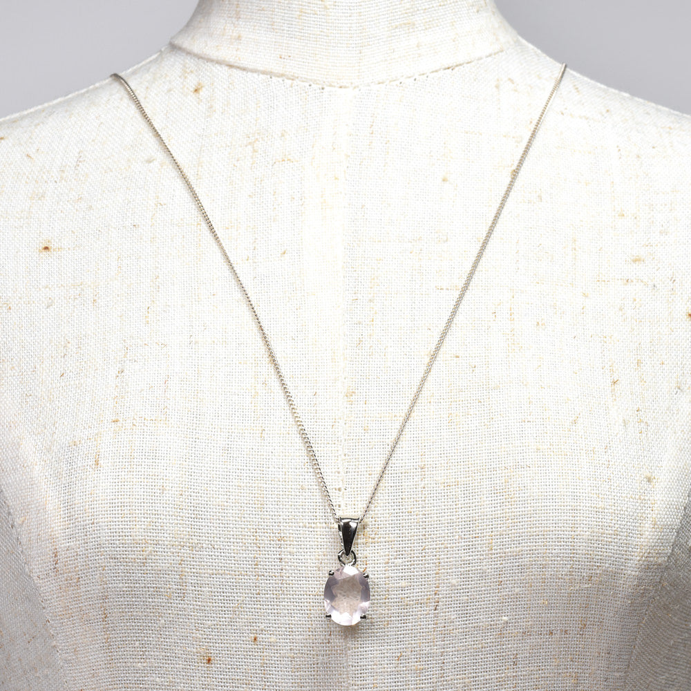 ローズクォーツ オーバル・カット SV925 ペンダントトップ 10.2x7.9mm #RL090