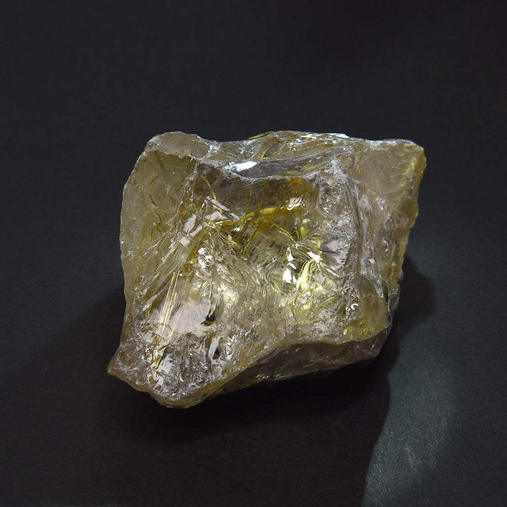 ブラジル産ゴールドルチルクォーツ 原石 75x57.7x37.7mm #RM042