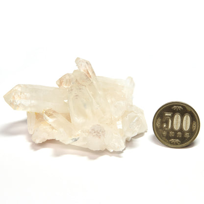 マダガスカル産水晶 クラスター 82.8x66x34.5mm #SA046