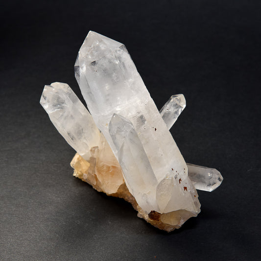 マダガスカル産水晶 クラスター 64.6x42x71.7mm #SA047