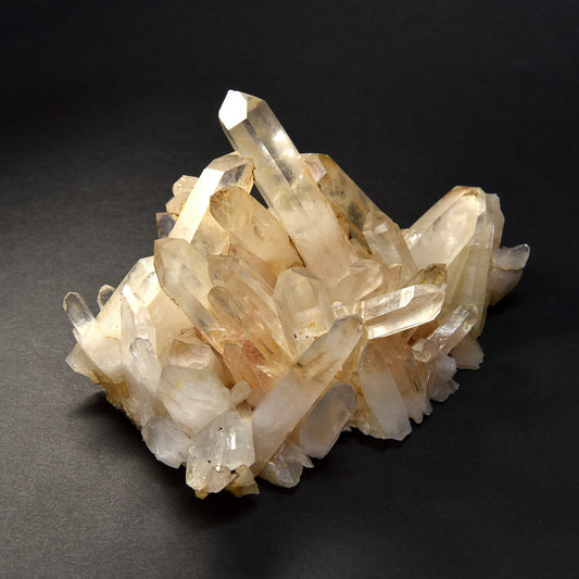 マダガスカル産水晶 クラスター 112x85x54mm #SA049