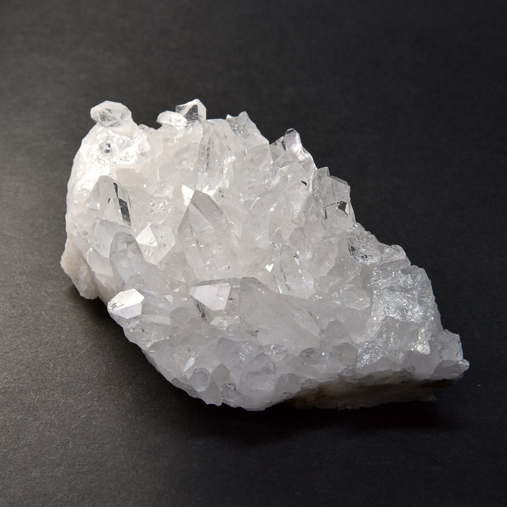 ブラジル・トマスゴンサガ産水晶 クラスター 91.6x51.6x33mm #SA068