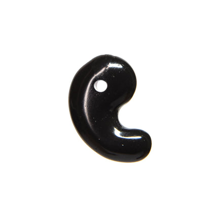 香川県産 サヌカイト 勾玉 20x14mm #SA110