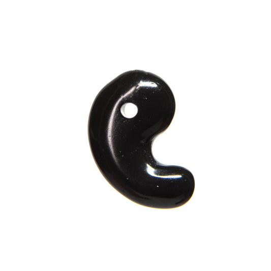 香川県産 サヌカイト 勾玉 20x14mm #SA110