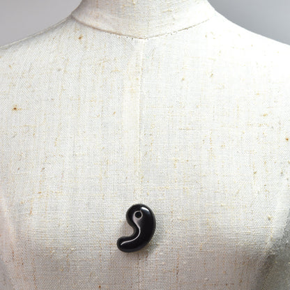 香川県産 サヌカイト 勾玉 21x13mm #SA111