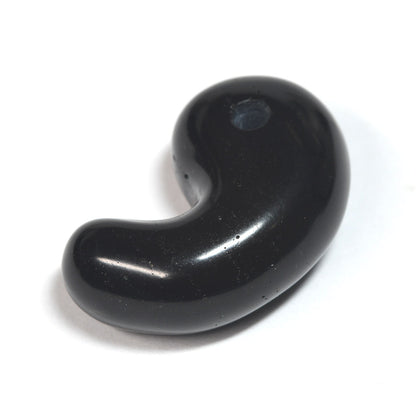 香川県産 サヌカイト 勾玉 21x13mm #SA111