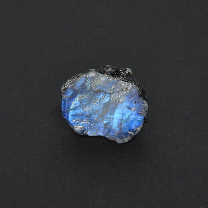 インド産ホワイトラブラドライト 原石 21.3x17.8x10mm #SA232