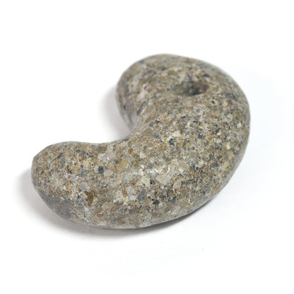 島根県産 出雲石（来待石） 勾玉 22.8x15.7x8.3mm #SC053