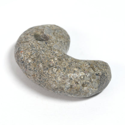 島根県産 出雲石（来待石） 勾玉 22.8x15.7x8.3mm #SC053