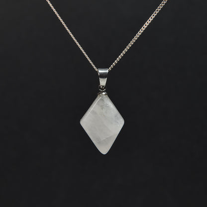 奈良県産 飛鳥桜水晶 ペンダントトップ 24.4x13x4mm #SC083