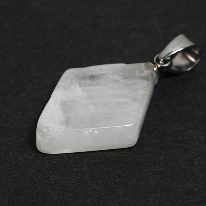 奈良県産 飛鳥桜水晶 ペンダントトップ 24.4x13x4mm #SC083