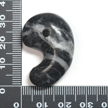 静岡県産 天龍輝石 勾玉 33x23x13mm #SE287