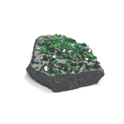 [鑑別付]ロシア・ウラル産ウバロバイトガーネット 原石 16.4x14.7x4.6mm #SE302