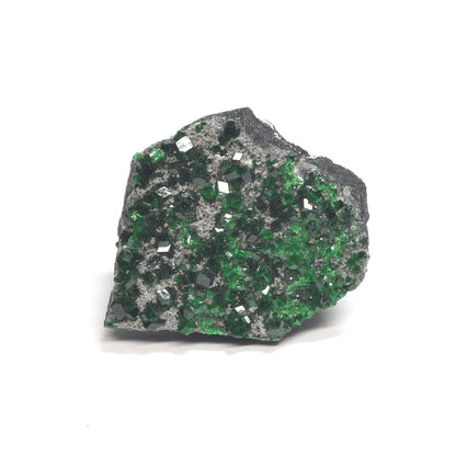 [鑑別付]ロシア・ウラル産ウバロバイトガーネット 原石 16.4x14.7x4.6mm #SE302