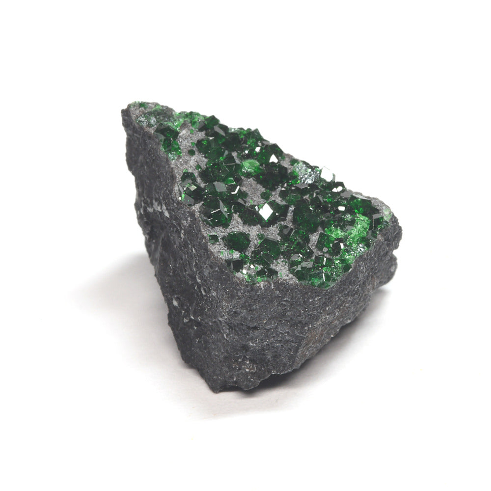 [鑑別付]ロシア・ウラル産ウバロバイトガーネット 原石 17.6x14.6x12.1mm #SE303