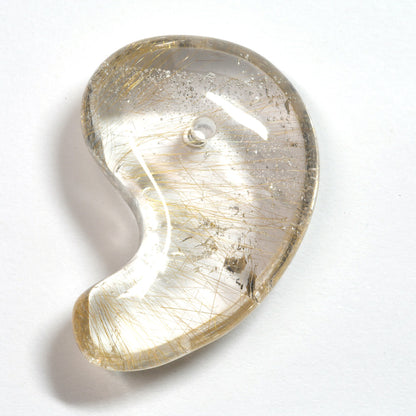 インド・マニハール産ヒマラヤ水晶  勾玉 31.9×23×10mm #SF157