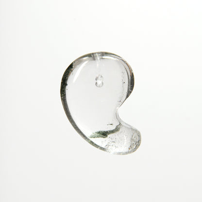 インド・マニハール産ヒマラヤ水晶  勾玉 33.2×23.8×10.7mm #SF162
