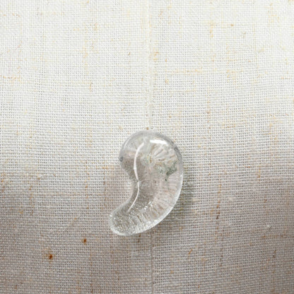 インド・マニハール産ヒマラヤ水晶  勾玉 23.9×15.5×9.8mm #SF165