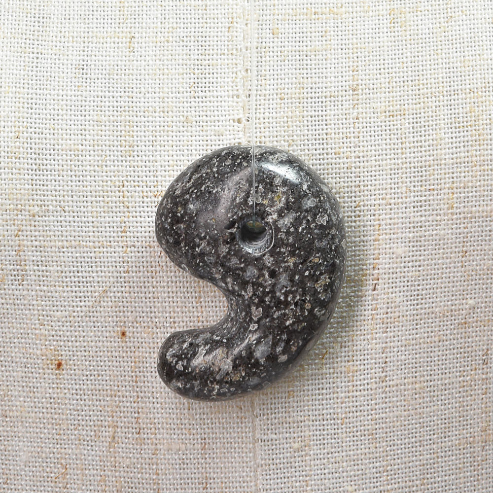 香川県産 サヌキトイド 勾玉 30mm #SH036