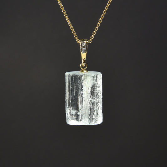 アクアマリン 原石 ペンダントトップ 29.3x12.7x10.6mm #SH047