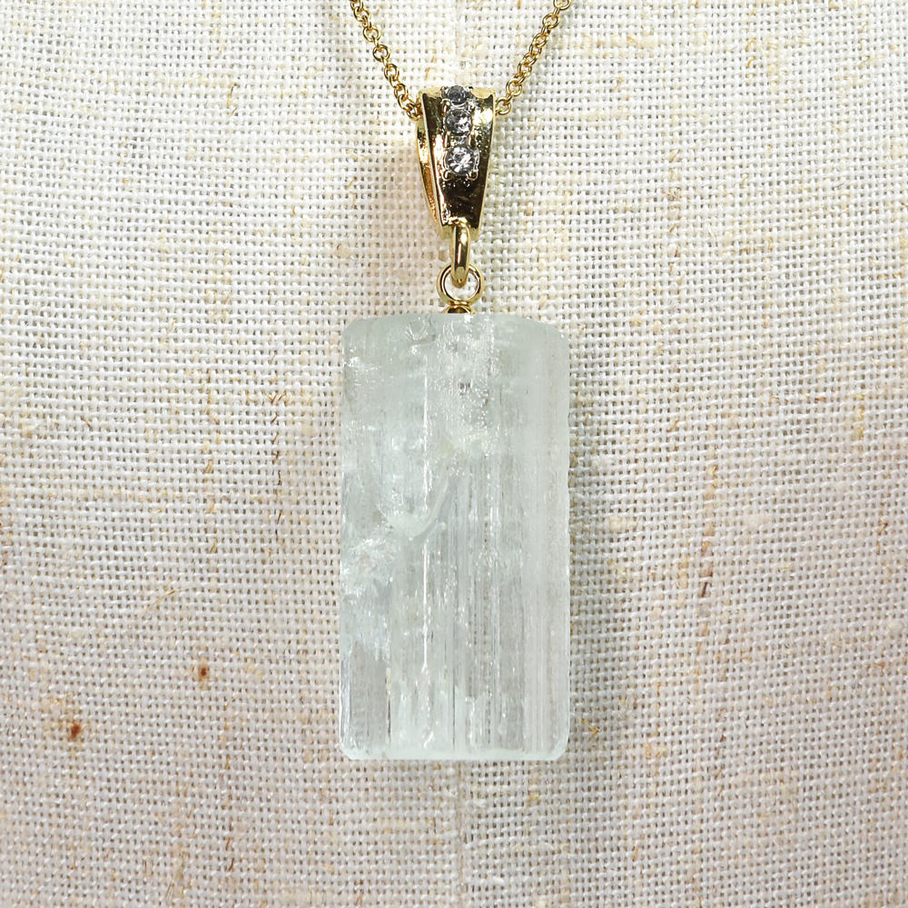 アクアマリン 原石 ペンダントトップ 43.3x24.2x13.4mm #SH049