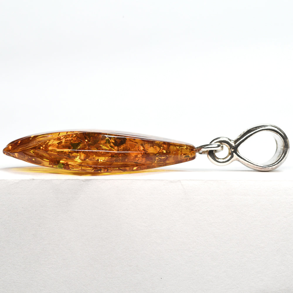 アンバー ペンダントトップ 41x17.2x5.7mm #SH054