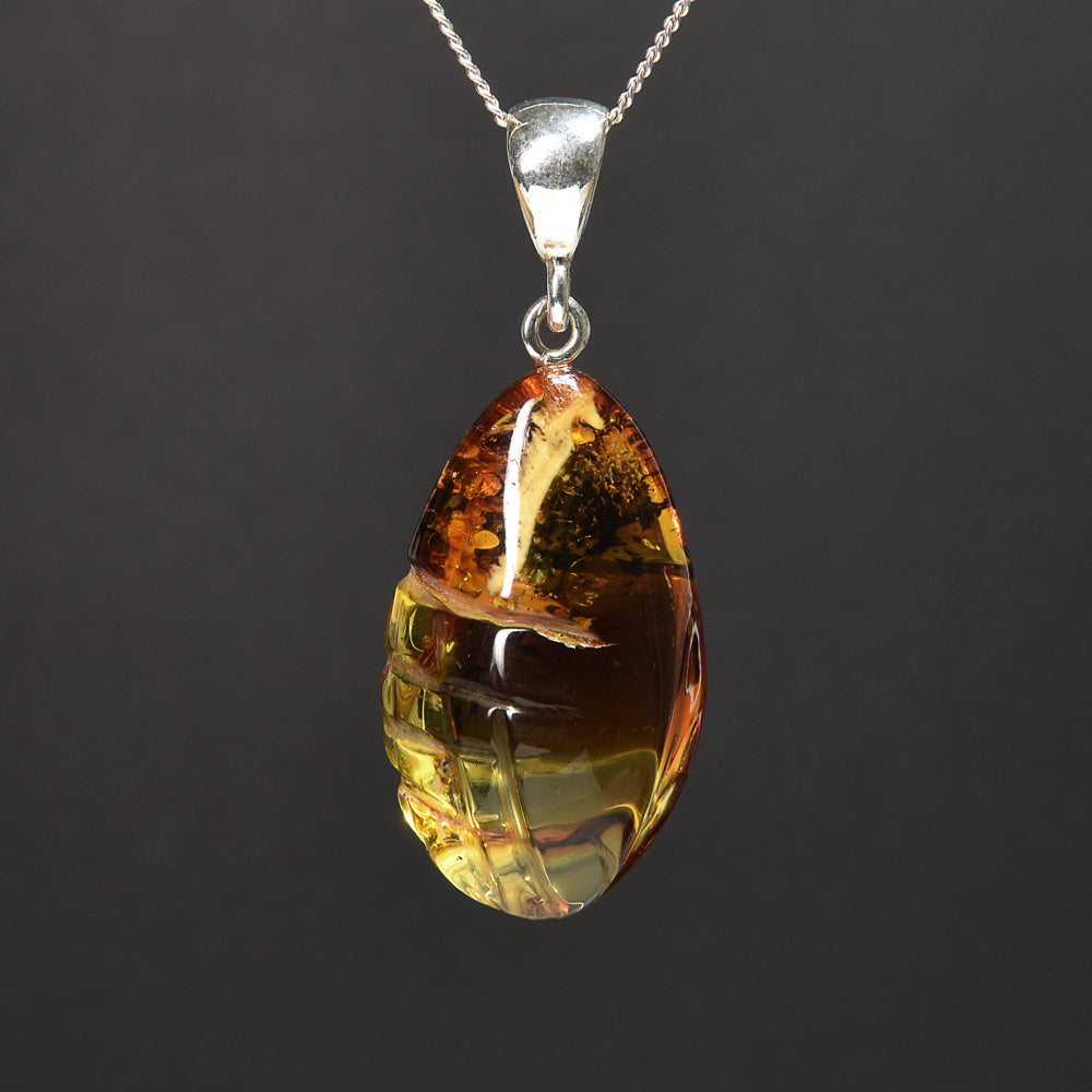アンバー ペンダントトップ 41x16.8x12.2mm #SH055
